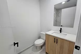 215 NW 13th Pl, Florida City, FL 33034 - Photo 15