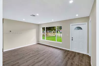 3071 SW 2nd Ct, Fort Lauderdale, FL 33312 - Photo 5