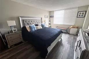 2851 NE 183rd St, Aventura, FL 33160 - Photo 21