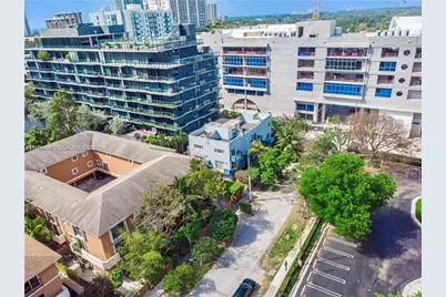 235 SW 17th Rd #101, Miami, FL 33129 - Photo 19