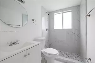 979 SW 10th St, Miami, FL 33130 - Photo 7