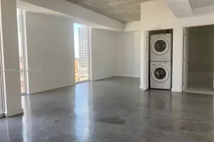151 SE 1st St, Miami, FL 33131 - Photo 9