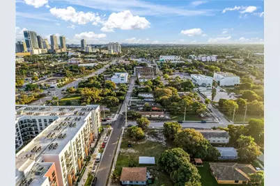 501 NW 7th Ter, Fort Lauderdale, FL 33311 - Photo 5