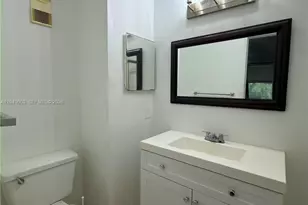 10453 NW 11th St, Pembroke Pines, FL 33026 - Photo 11