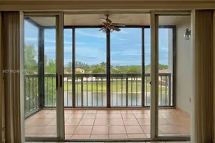 10155 NW 9th St Cir, Miami, FL 33172 - Photo 25