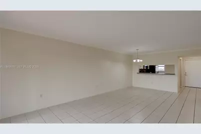 10155 NW 9th St Cir #4-401, Miami, FL 33172 - Photo 7