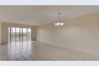 10155 NW 9th St Cir #4-401, Miami, FL 33172 - Photo 5