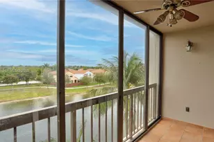 10155 NW 9th St Cir, Miami, FL 33172 - Photo 27