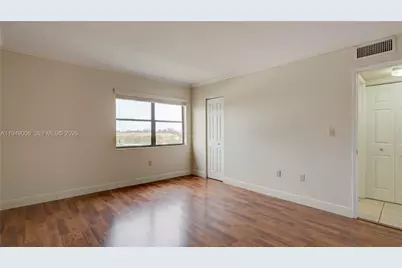 10155 NW 9th St Cir #4-401, Miami, FL 33172 - Photo 15