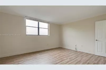 10155 NW 9th St Cir #4-401, Miami, FL 33172 - Photo 19