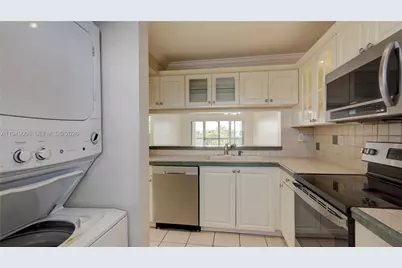 10155 NW 9th St Cir #4-401, Miami, FL 33172 - Photo 13