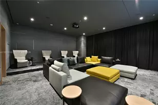 45 SW 9th St, Miami, FL 33130 - Photo 29