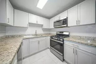 6971 SW 24th St, Miramar, FL 33023 - Photo 9