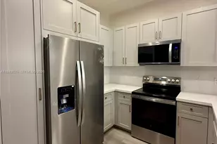 2511 SW 99th Way, Miramar, FL 33025 - Photo 3