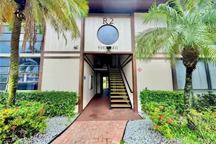 9411 S Belfort Cir, Tamarac, FL 33321 - Photo 5