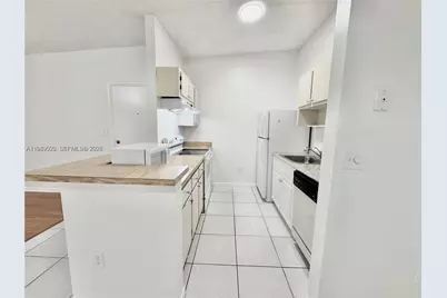 9411 S Belfort Cir #208, Tamarac, FL 33321 - Photo 9