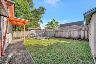 244 NW 43rd St, Miami, FL 33127 - Photo 25