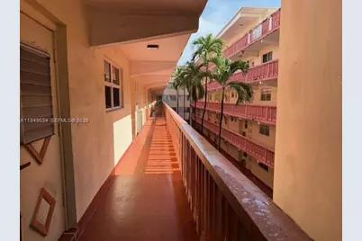 215 SE 3rd Ave #307B, Hallandale Beach, FL 33009 - Photo 3