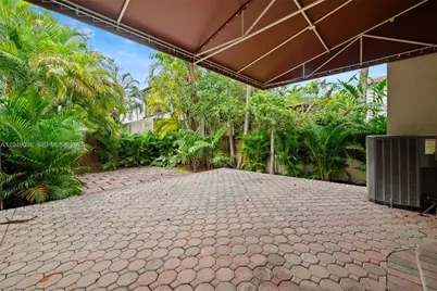 3076 McDonald St #B, Miami, FL 33133 - Photo 19