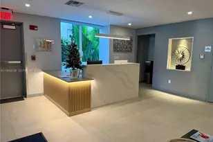 225 Collins Ave, Miami Beach, FL 33139 - Photo 11