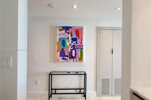 225 Collins Ave, Miami Beach, FL 33139 - Photo 15