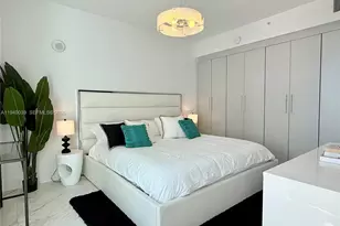 225 Collins Ave, Miami Beach, FL 33139 - Photo 23