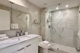 225 Collins Ave, Miami Beach, FL 33139 - Photo 29