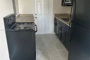 11832 SW 212th St, Miami, FL 33177 - Photo 13