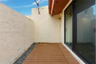 7707 SW 105th Pl, Miami, FL 33173 - Photo 11