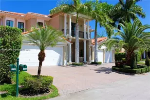 19383 SW 79th Ave, Cutler Bay, FL 33157 - Photo 1