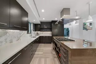 6840 Sunrise Pl, Coral Gables, FL 33133 - Photo 11