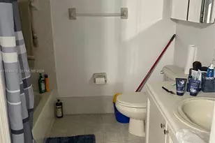 7090 NW 177th St, Hialeah, FL 33015 - Photo 5