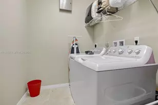 5208 Falcon Trl, Davie, FL 33314 - Photo 35