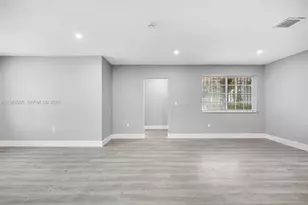 645 NE 149th St, Miami, FL 33161 - Photo 37