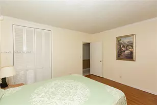 7401 Pines Blvd, Pembroke Pines, FL 33024 - Photo 17