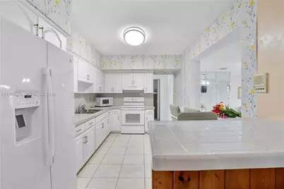 1231 NW 88th St, Miami, FL 33147 - Photo 13