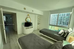 325 S Biscayne Blvd, Miami, FL 33131 - Photo 29