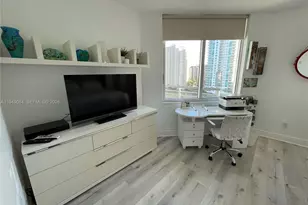 325 S Biscayne Blvd, Miami, FL 33131 - Photo 23