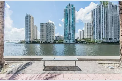 325 S Biscayne Blvd #1115, Miami, FL 33131 - Photo 35