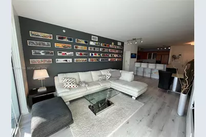 325 S Biscayne Blvd #1115, Miami, FL 33131 - Photo 5