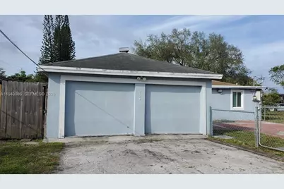 2124 Scott St #EFFICIENCY, Hollywood, FL 33020 - Photo 1