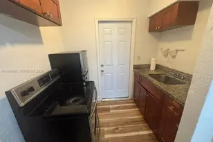 7638 N Miami Ave, Miami, FL 33150 - Photo 5