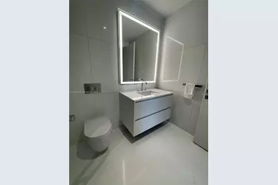 300 Biscayne Blvd Way #2308W, Miami, FL 33131 - Photo 9