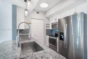 2000 N Bayshore Dr, Miami, FL 33137 - Photo 3