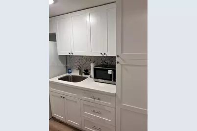 750 Pennsylvania Ave #4, Miami Beach, FL 33139 - Photo 9