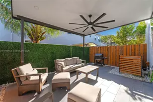 2614 SE 13th St, Homestead, FL 33035 - Photo 1