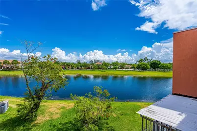 10257 NW 9th St Cir #207-10, Miami, FL 33172 - Photo 13