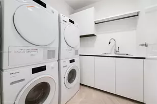 5 Grove Isle Dr, Miami, FL 33133 - Photo 17