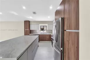 8419 NW 55th Ct, Coral Springs, FL 33067 - Photo 13