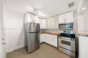 3262 Elizabeth St, Miami, FL 33133 - Photo 3